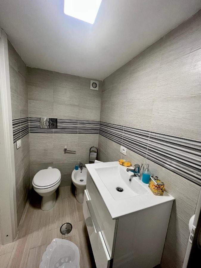 Casa Vacanza Rosa Наполи Екстериор снимка