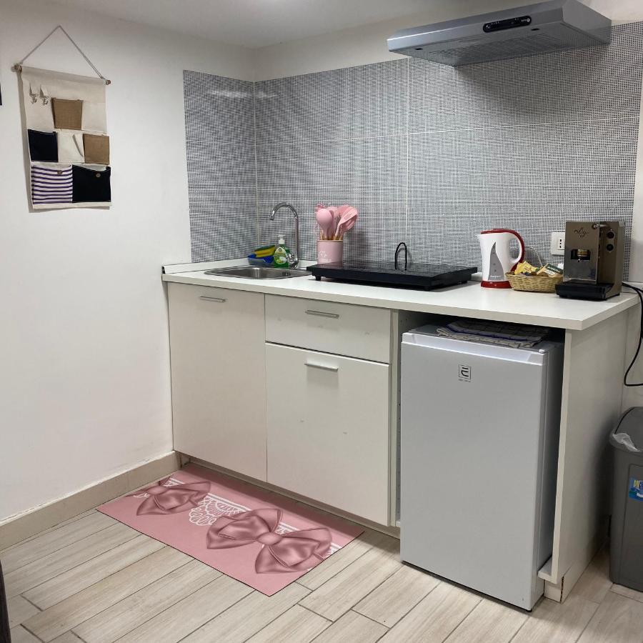 Casa Vacanza Rosa Наполи Екстериор снимка